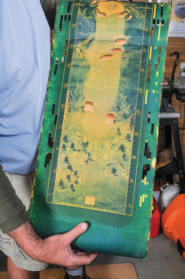 Exploring the Early Digital pg 60. A display of a Spotlight Golf course on its scroll.