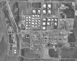 Aerial photo of Equilon Puget Sound Refining Co., March Point, Anacortes, 1998