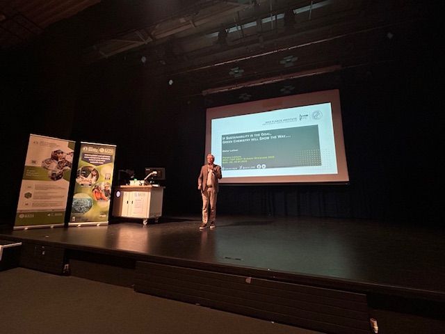 Prof Walter Leitner argues that green chemistry can show the way for sustainability.