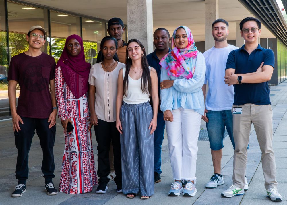 A group picture of nine CaCTüS interns
