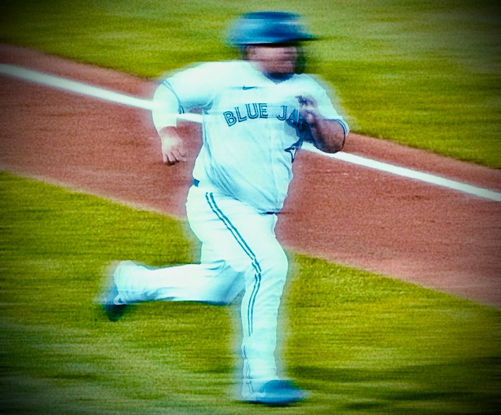 Alejandro Kirk transcending this earth