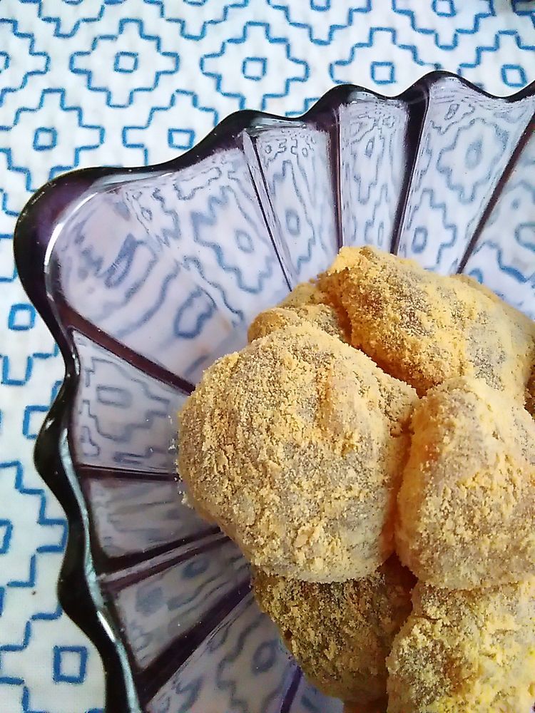 小豆の茹で汁をつかったわらび餅