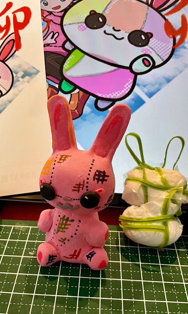 仮組みのうさぎを元に紙ねんどで作成したうさぎ