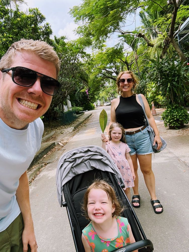 Picture of a family of 4 in Bangkok