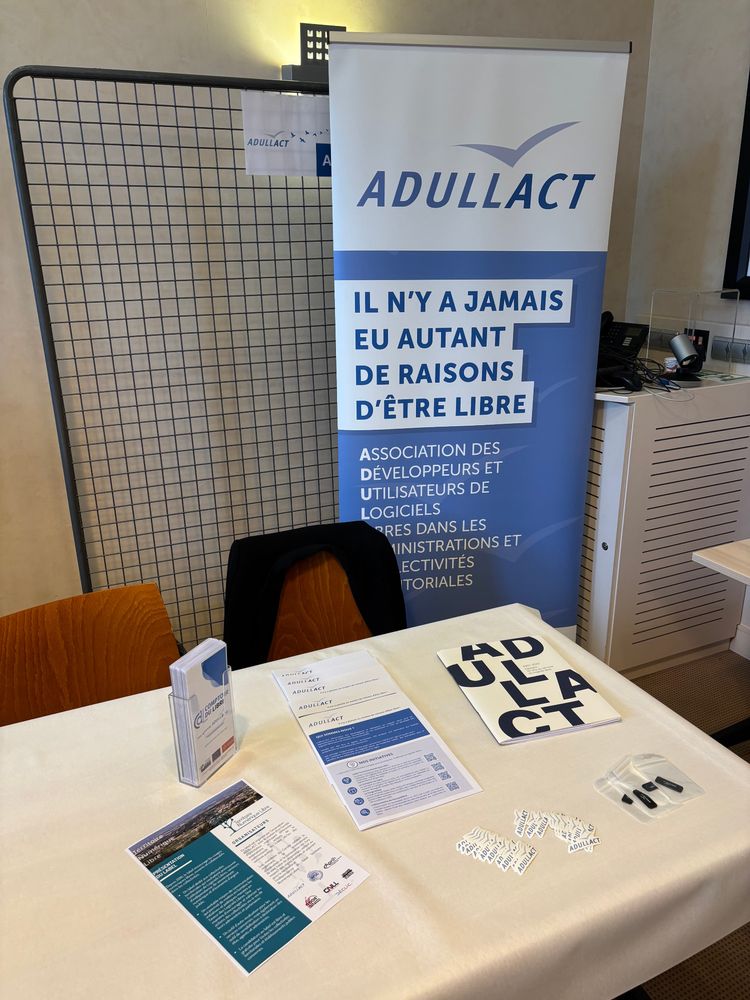 Retour sur les #RPLL2025 🌟. Merci pour votre visite à notre stand, où nous avons partagé nos initiatives et actions. Honorés de présenter le collectif @fnumeriquelibre.bsky.social avec @grenoble.ninja. Un événement de réseautage dynamique ! Merci aux organisateurs #PLOSS-RA #logiciellibre #CollTerr