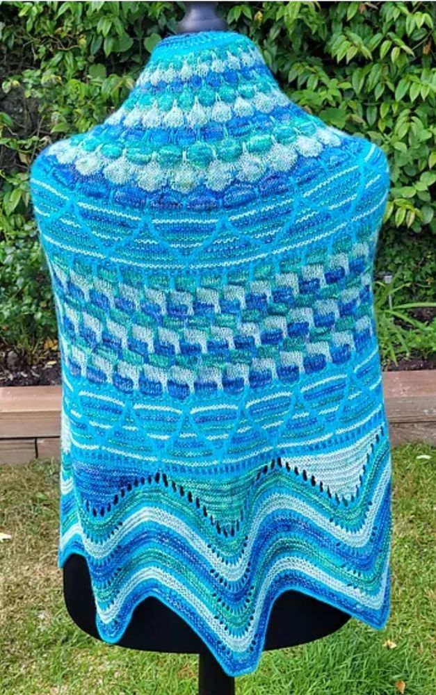 Bubbly Blossoms Shawl by Stephen West 