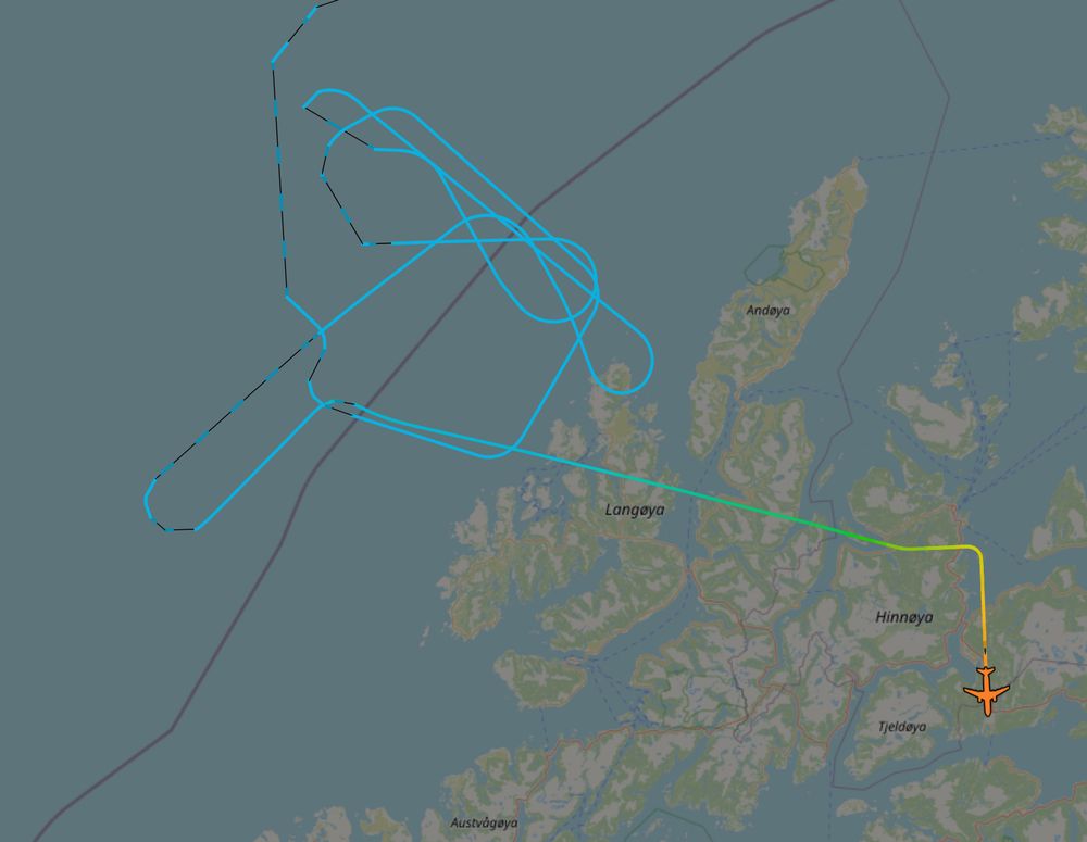 Map showing a complex flight path of a Poseidon maritime patrol aircraft outside the coast of Northern Norway