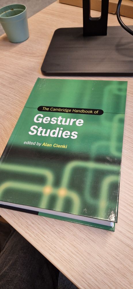 Picture of the cover of the Cambridge Handbook of Gesture Studies