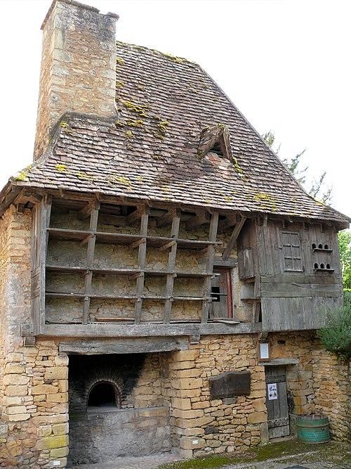 Four à pain dépendant de l'ancien presbytère d'Urval à #LeBuissondeCadouin (#Dordogne) Le four est placé dans un soubassement et c...
Suite 👉 https://monumentum.fr/monument-historique/pa00082420/le-buisson-de-cadouin-four-a-pain-dependant-de-lancien-presbytere-durval