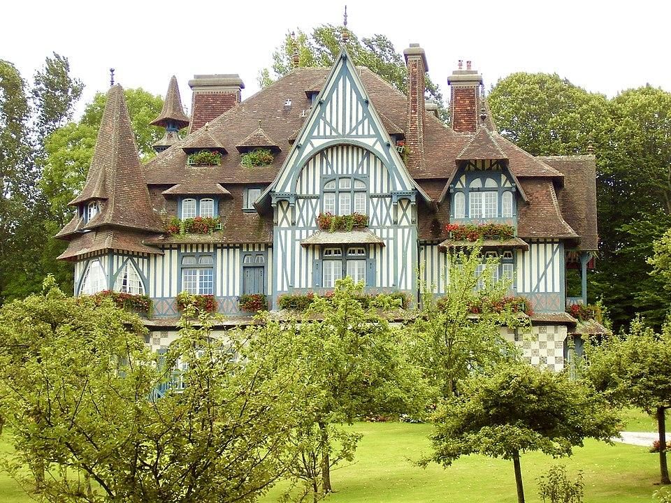 Ancienne villa Rothschild, puis villa Strassburger à #Deauville (#Calvados) Cette villa de style néo-normand a été construite au d...
Suite 👉 https://monumentum.fr/monument-historique/pa00111279/deauville-ancienne-villa-rothschild-puis-villa-strassburger
