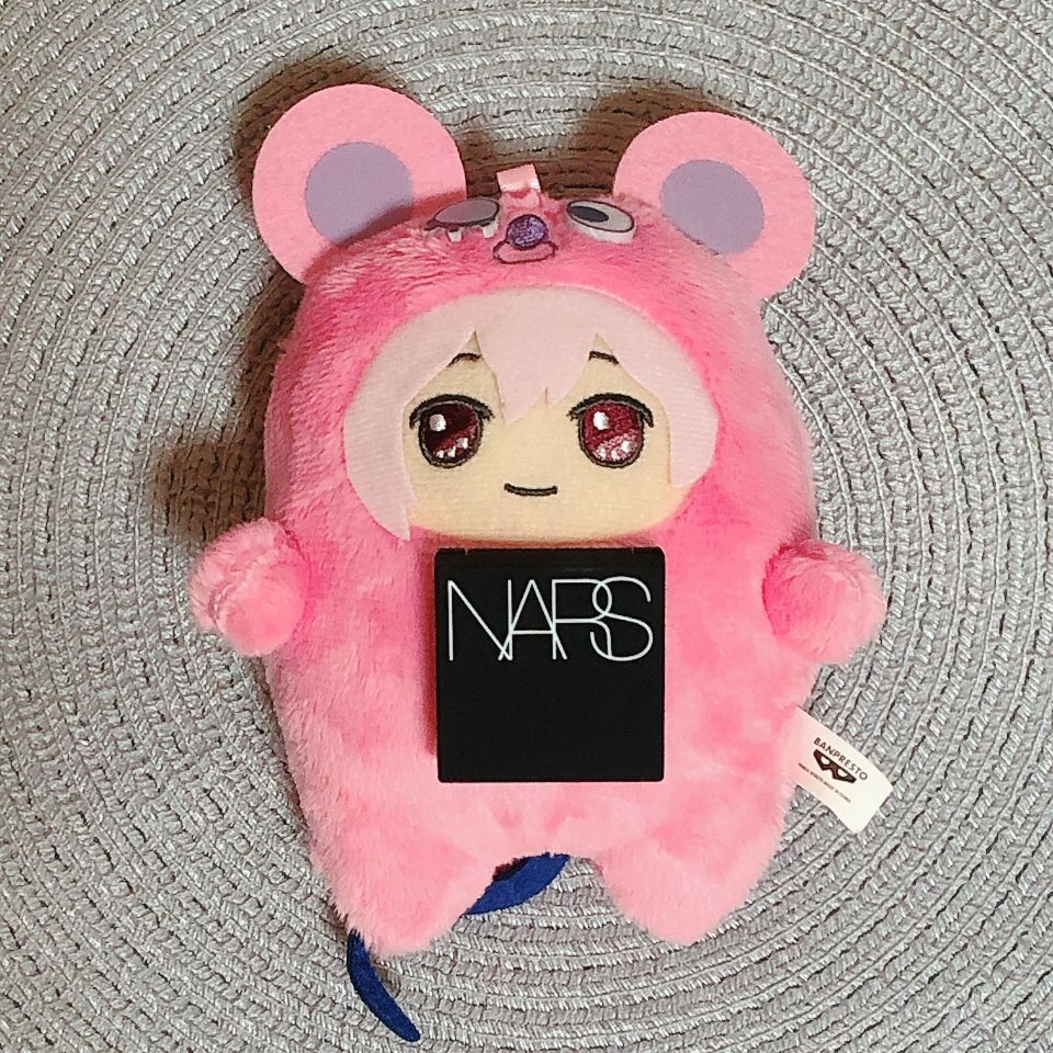 モン天さんとNARSのリフ粉ミニ