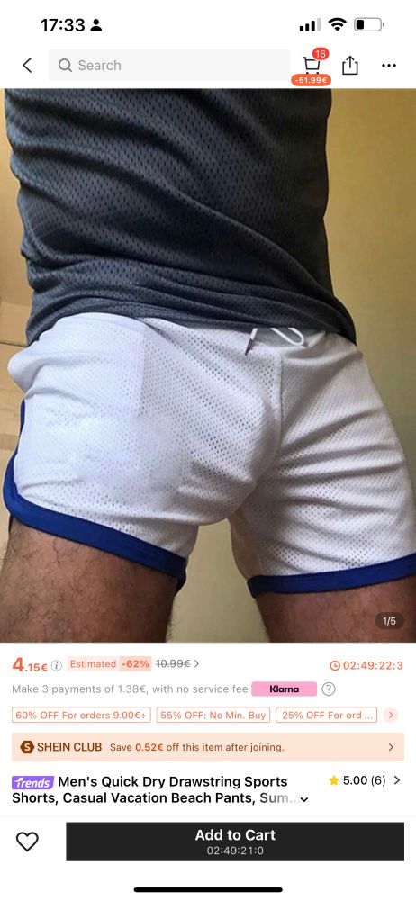 pantalón corto blanco de shein tras el cual se intuye un pito claramente e innecesariamente duro
