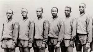 Image of the New York Renaissance players, the first all-black basketball team in the U.S.