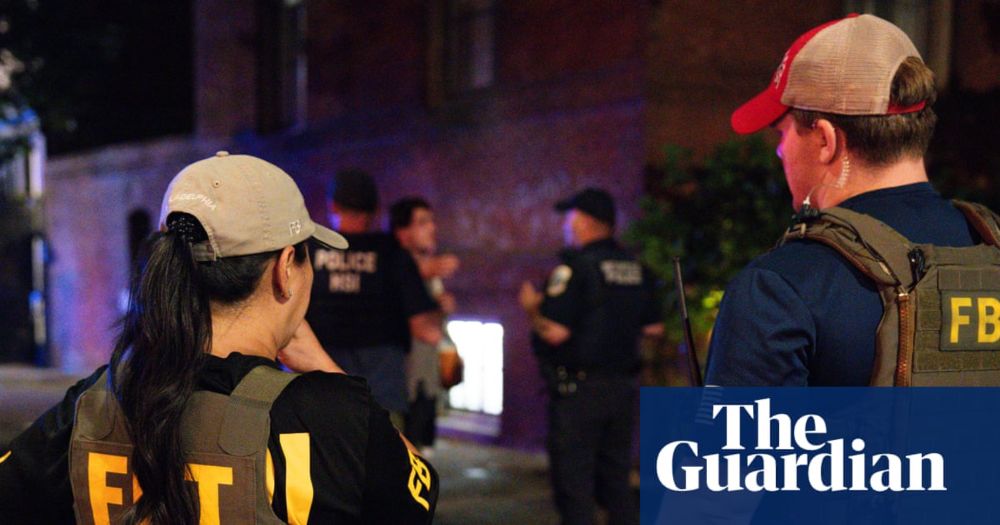 Eating out drops by up to 31% amid federal takeover of policing that Democrats call ‘stunt’ to distract from Epstein