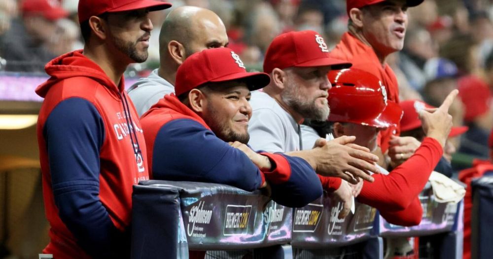 Manager extended the invitation to Molina to be around staff and players during visit to St. Louis, says former catcher can leave a "real impact on our young players."