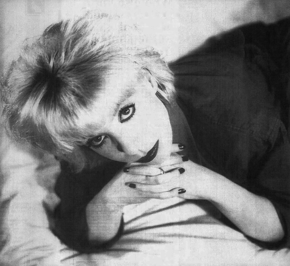 Black and white photo of Julee Cruise. Take it by Jillian Edelstein in 1991