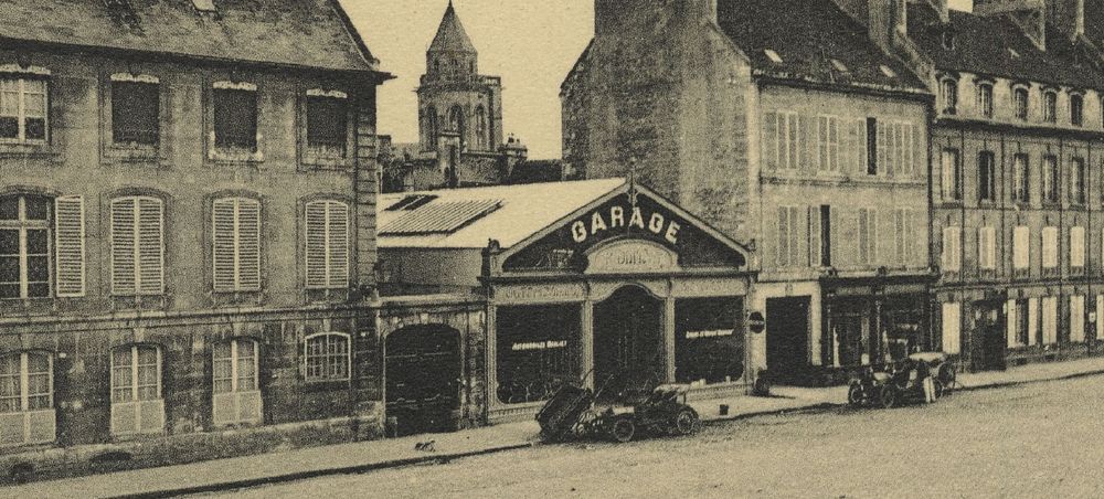 Début du 20 siècle. L'adresse est occupée depuis 1910 par un garage.

Collection G.Pigache