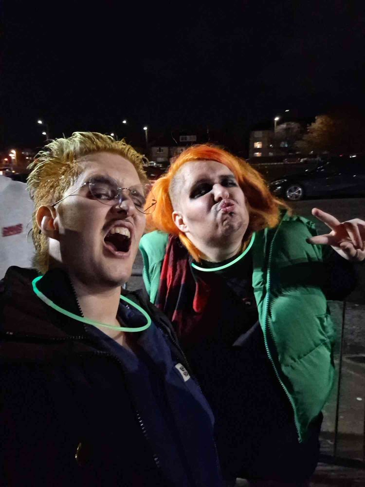 Grimin & Raven (as Retri Bution) in Drag as Käärijä & Joost Klein.