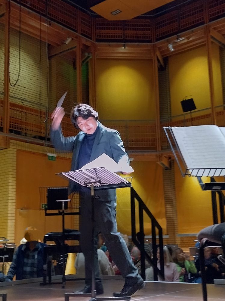Kazuki Yamada conducting