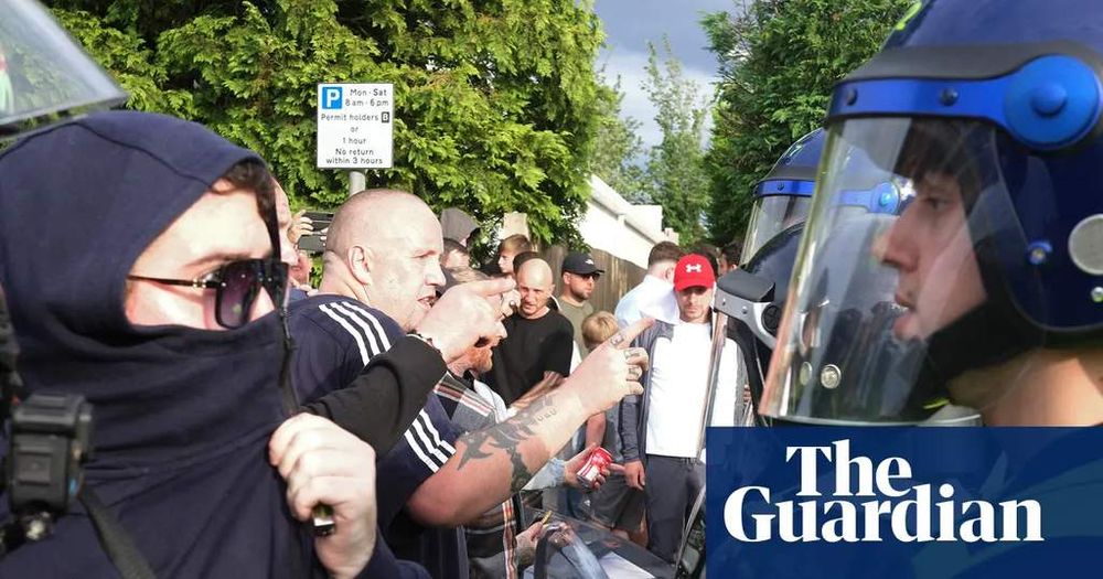 Far-right supporters attack police after protest against Essex hotel for asylum seekers