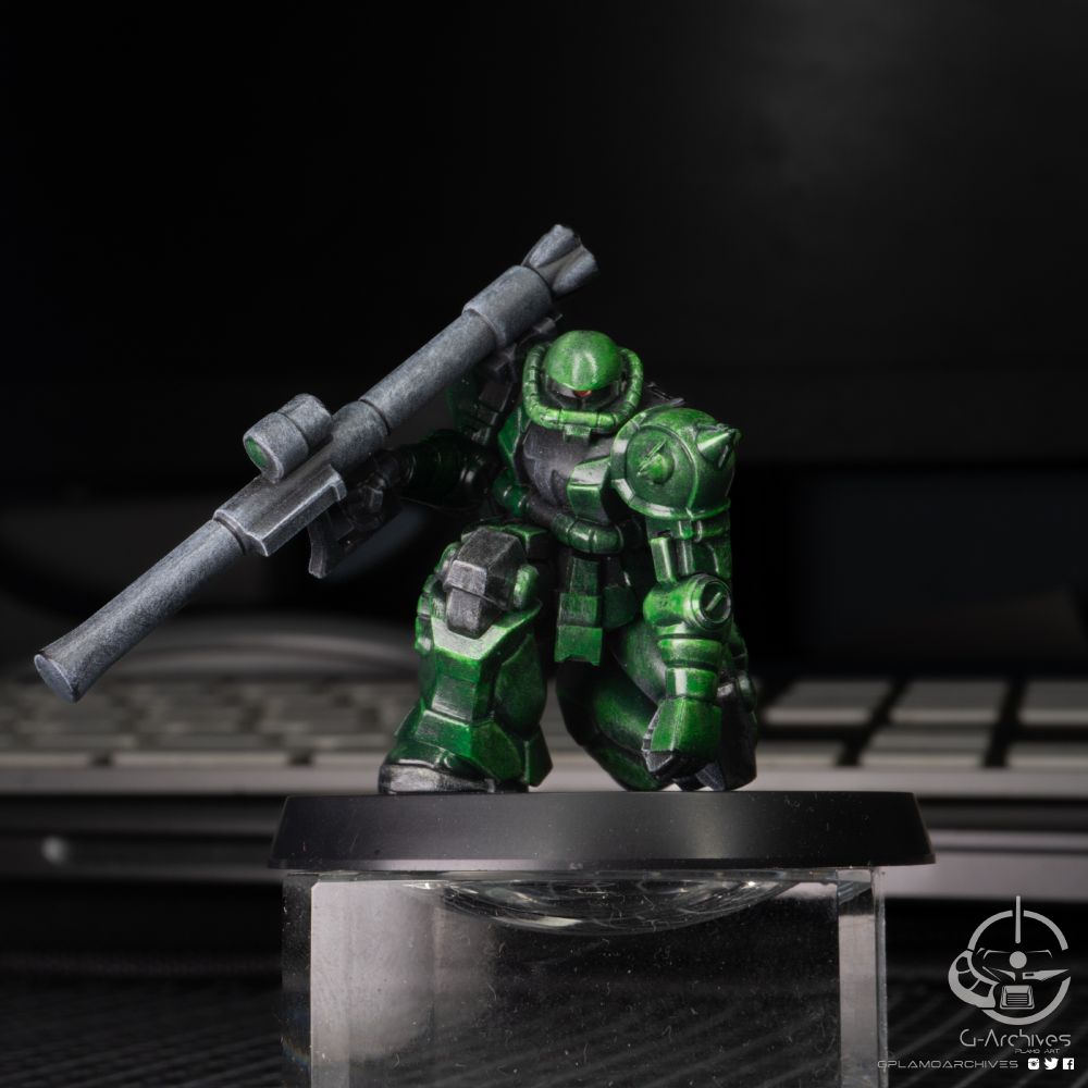My 2nd attempt on painting miniatures. There's a slight improvement on the application of paint; a little bit cleaner

#gunpla #gundam  #ガンプラ