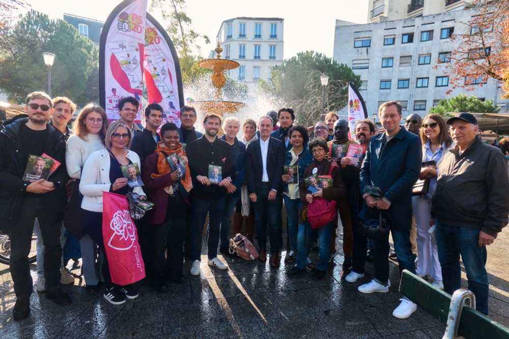 Photo de groupe avec les militants 