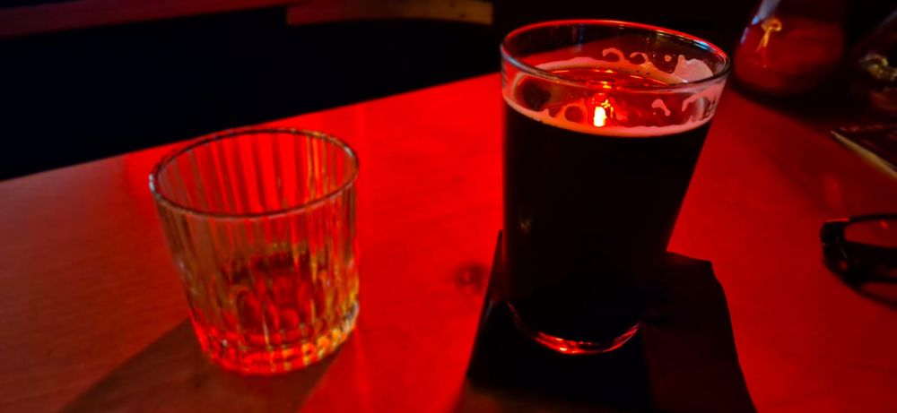 Lynchian picture of a whiskey and stout