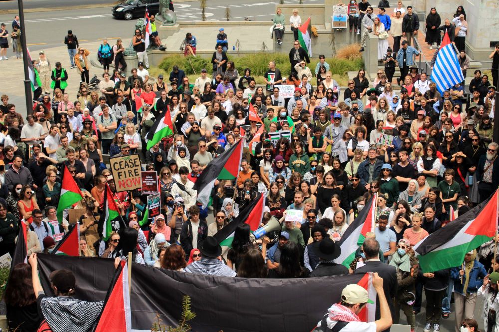 Greens MP Gloriz  Ghahraman addresses the Justice4Palestine rally outside the New Zealand Parliament in Pōneke-Wellington, demanding the New Zealand Government hold Israel to account for its genocidal assault on Gaza, and call for an immediate ceasefire NOW.