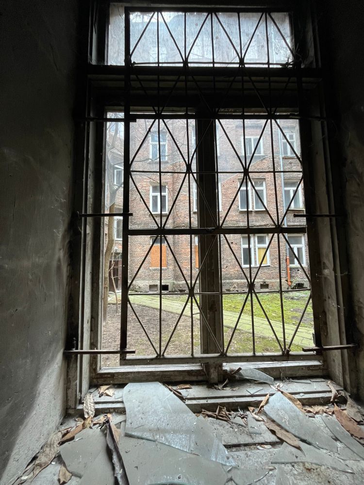 Waliców 10, abandoned. My family got a rare interior tour. 