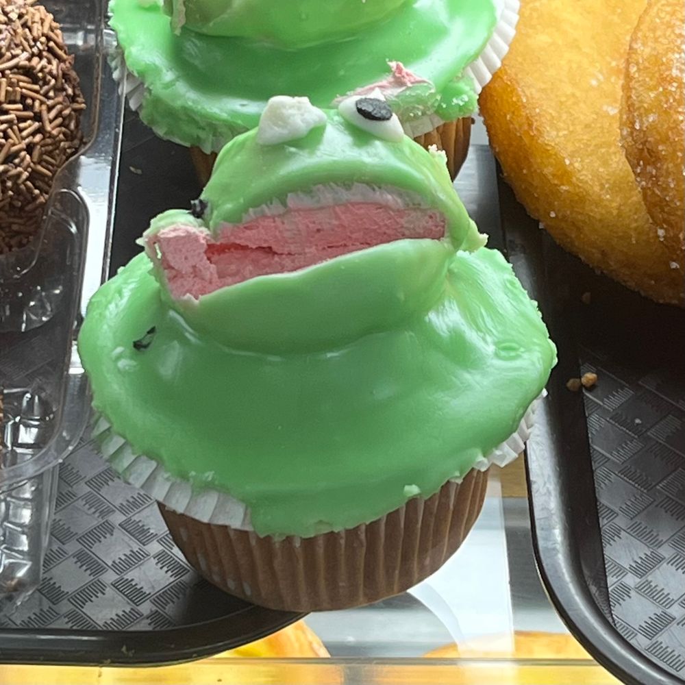 scotmid coop bakery cupcake in shape of frog but damaged 