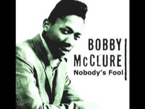 November 13, 1966 American gospel (The Soul Stirrers) and soul singer ("Don't Mess Up A Good Thing"), dies from a stroke at 50.
#bobbymcclure   #drshonors