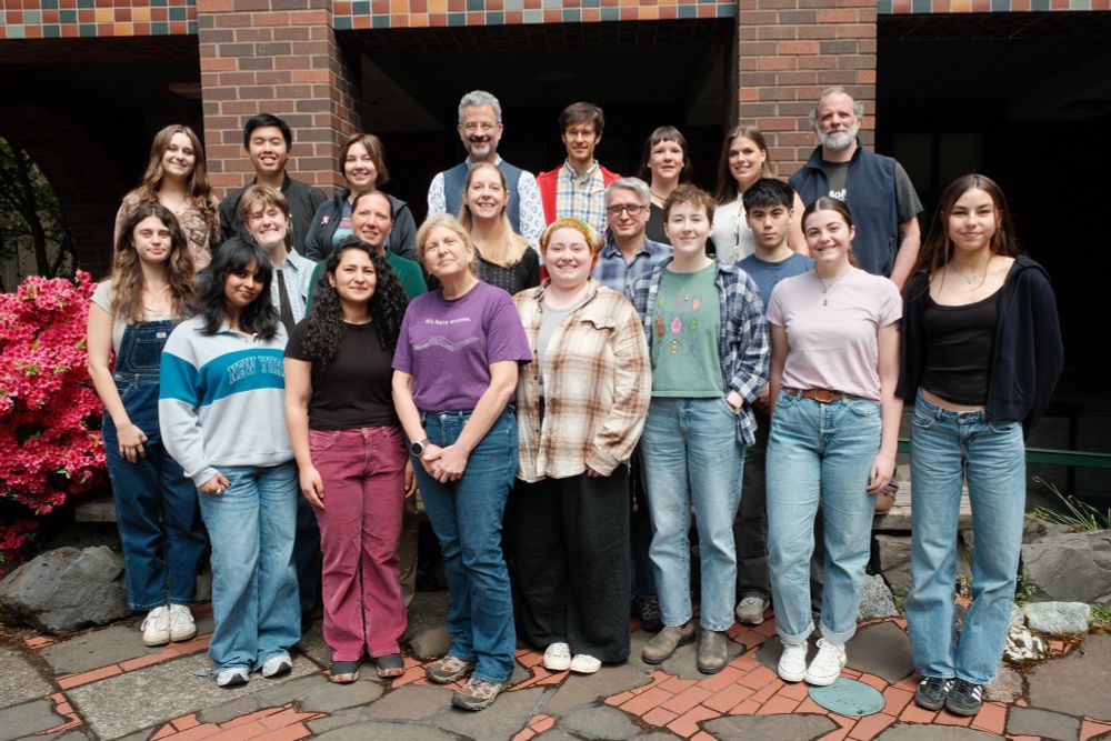 Group photo of students and staff in Patrick Phillips' lab at the University of Oregon.