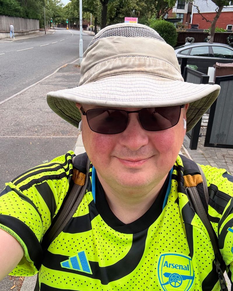 Me in Antilles hat and the yellow and black arsenal away top