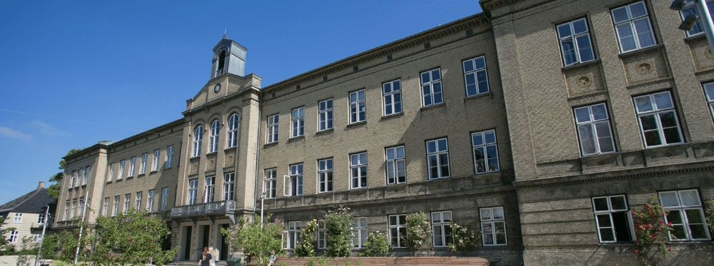 Building of the Department of Food and Resource Economics (photo taken from the university website)