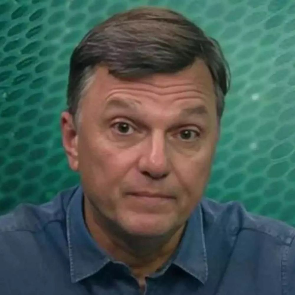 foto do apresentador mauro cezar pereira