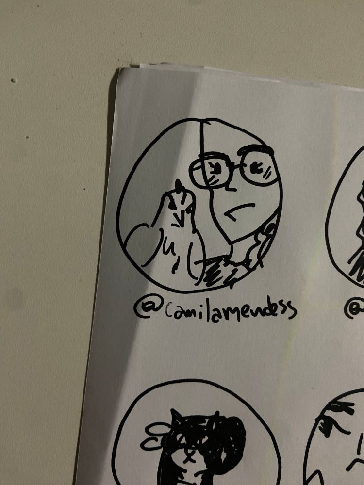 desenho feito a mão com caneta preta em folha branca do rosto da foto de perfil da @ marcada dentro de um círculo 