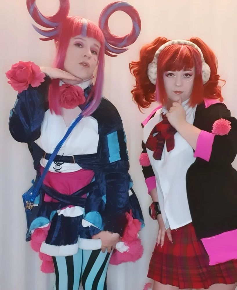 Hortensia from Fire Emblem Engage and Clover from 999: Nine Hours, Nine Persons, Nine Doors in cosplay form!