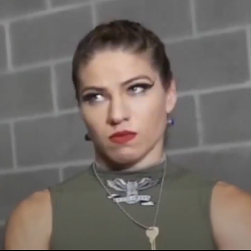 „Acest nenorocit chel va muri de mâna mea... Și îi voi hrăni lui Roderick”