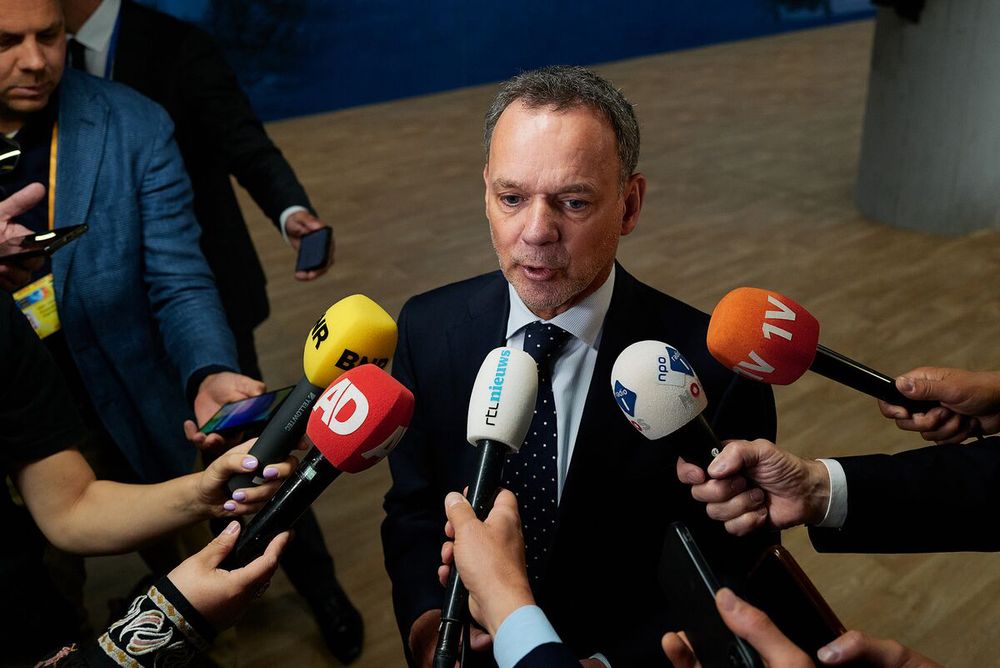 Dutch Foreign Minister Caspar Veldkamp resigned Friday after fellow cabinet members declined to support further sanctions against Israel.