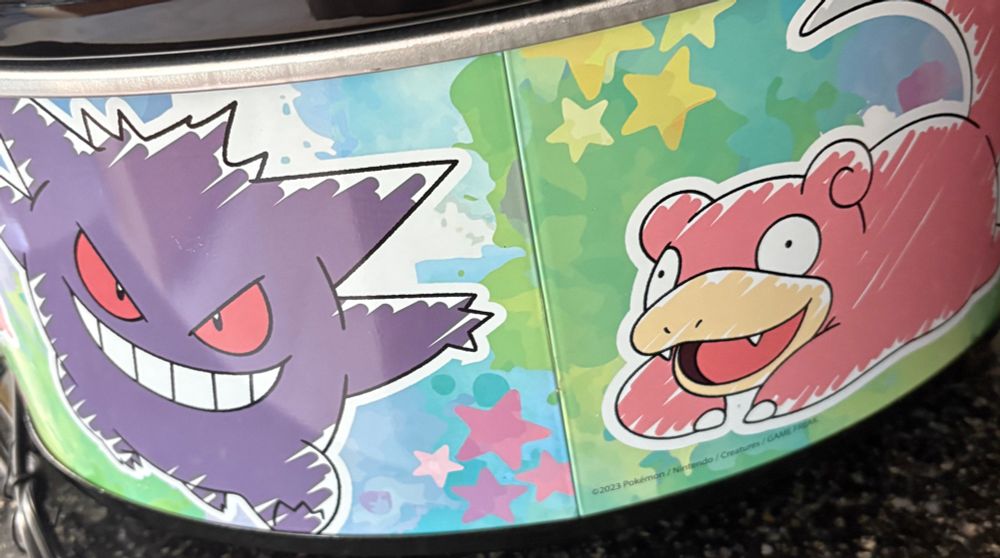 Gengar and slowpoke on a crockpot. 