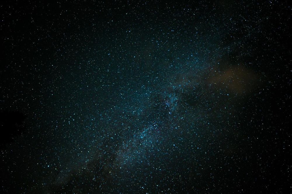 Chụp Bầu Trời Đêm: Sự Thành Thạo Của Đại Sứ Irix Với Ống Kính 21mm