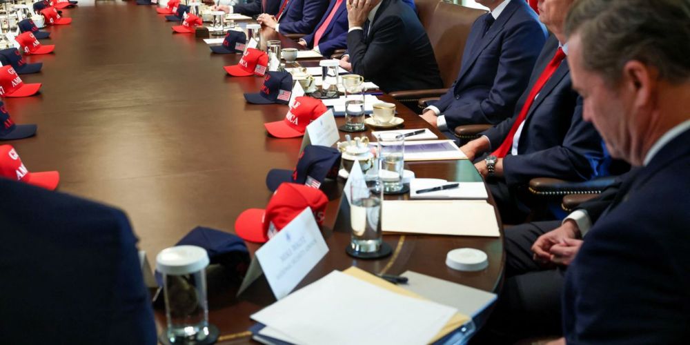 “The kooks have the power” in the White House now, but they’re failing to satiate their old audience, says Bulwark Senior Reporter Will Sommer.Over the weekend, Sommer notes FBI Director Kash Patel an...
