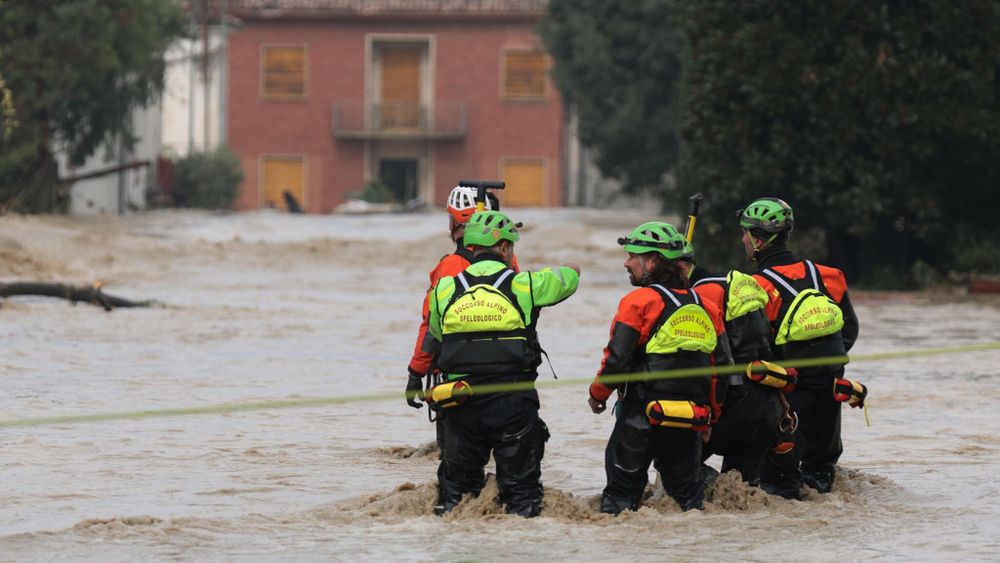 Unwetter in Italien: Weiterhin Warnstufe Rot