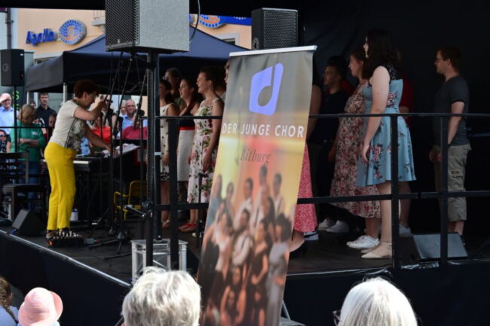 100 Lieder in Bitburg zum landesweiten Ehrenamtstag – Singendes Land – Chorkultur