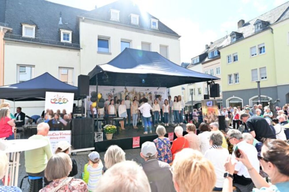 Tolle Werbung für die Chormusik beim Ehrenamtstag in Bitburg – Singendes Land – Chorkultur