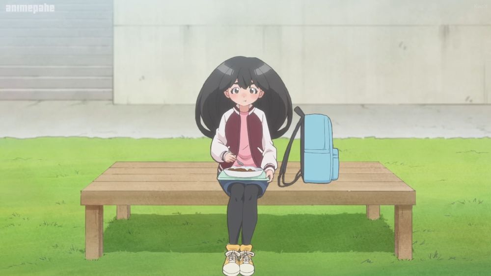 girl eating curry outside on a bench
Anime: Uchuujin MuuMuu