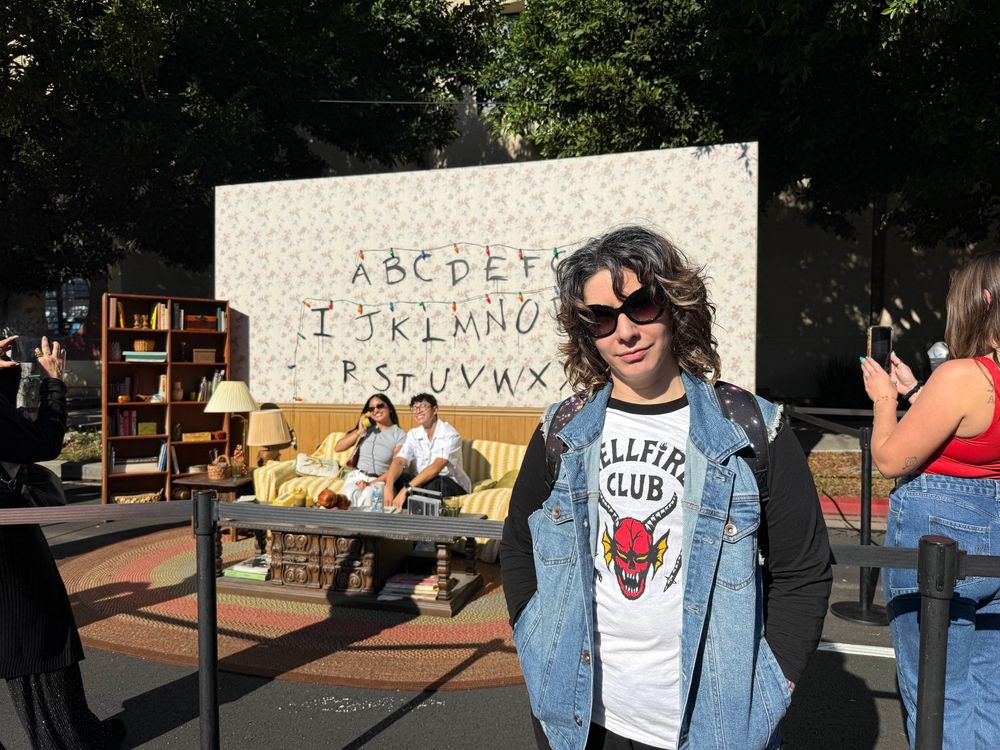 I refuse to stand in line in the sun so I enjoyed taking photos in front of strangers taking their photos.