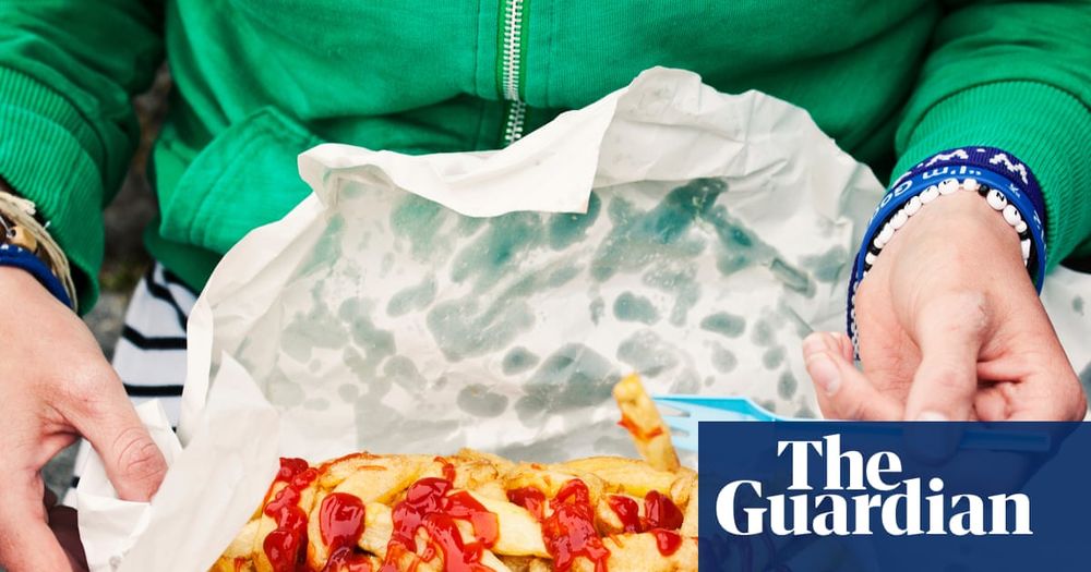 Baking, boiling or mashing potatoes raises risk by 5% and replacing with whole grains lowers risk significantly

Love potatoes? Well, there’s good news and there’s bad news.

Eating chips has been found to raise the risk of developing type 2 diabetes, but baking, boiling or mashing potatoes was much healthier. Continue reading...