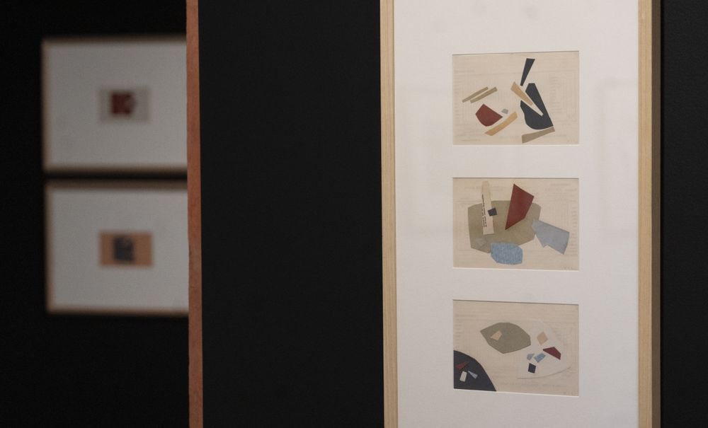Manolo Gilen 'Formen azterketa' (1957) serieko hiru collage Altzuzako Oteiza museoan.