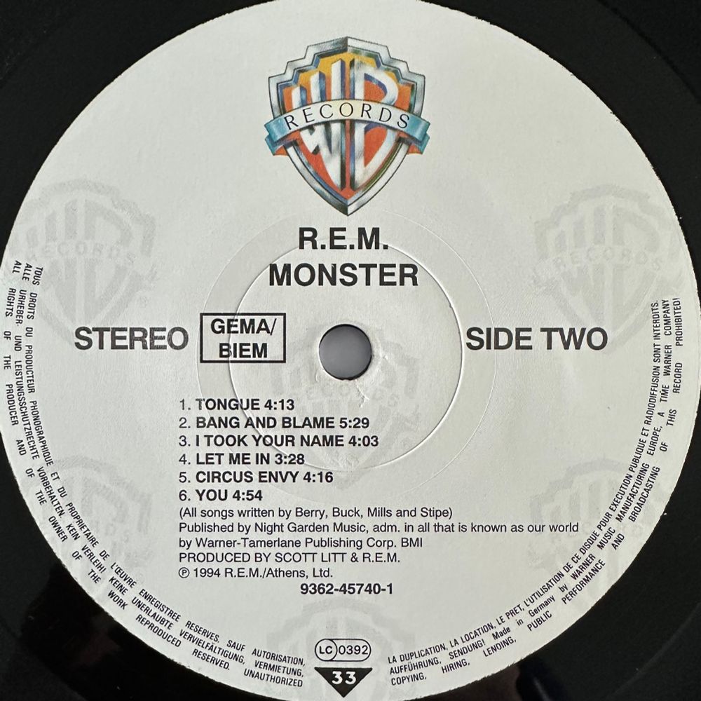 A photo of the b-side label of the 1994 album ‘Monster’ by R.E.M.